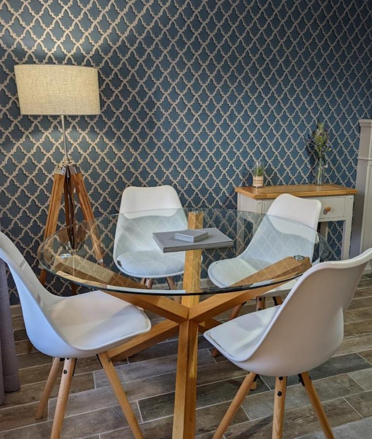 Antrim Coast Apartments クーシェンドール エクステリア 写真